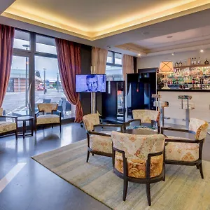 4* Отель Western Expo