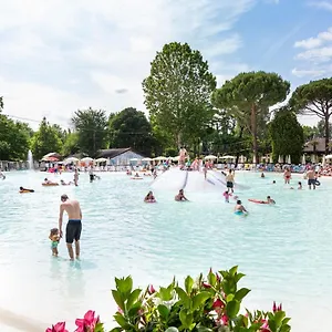 3* База отдыха Hu Altomincio Village